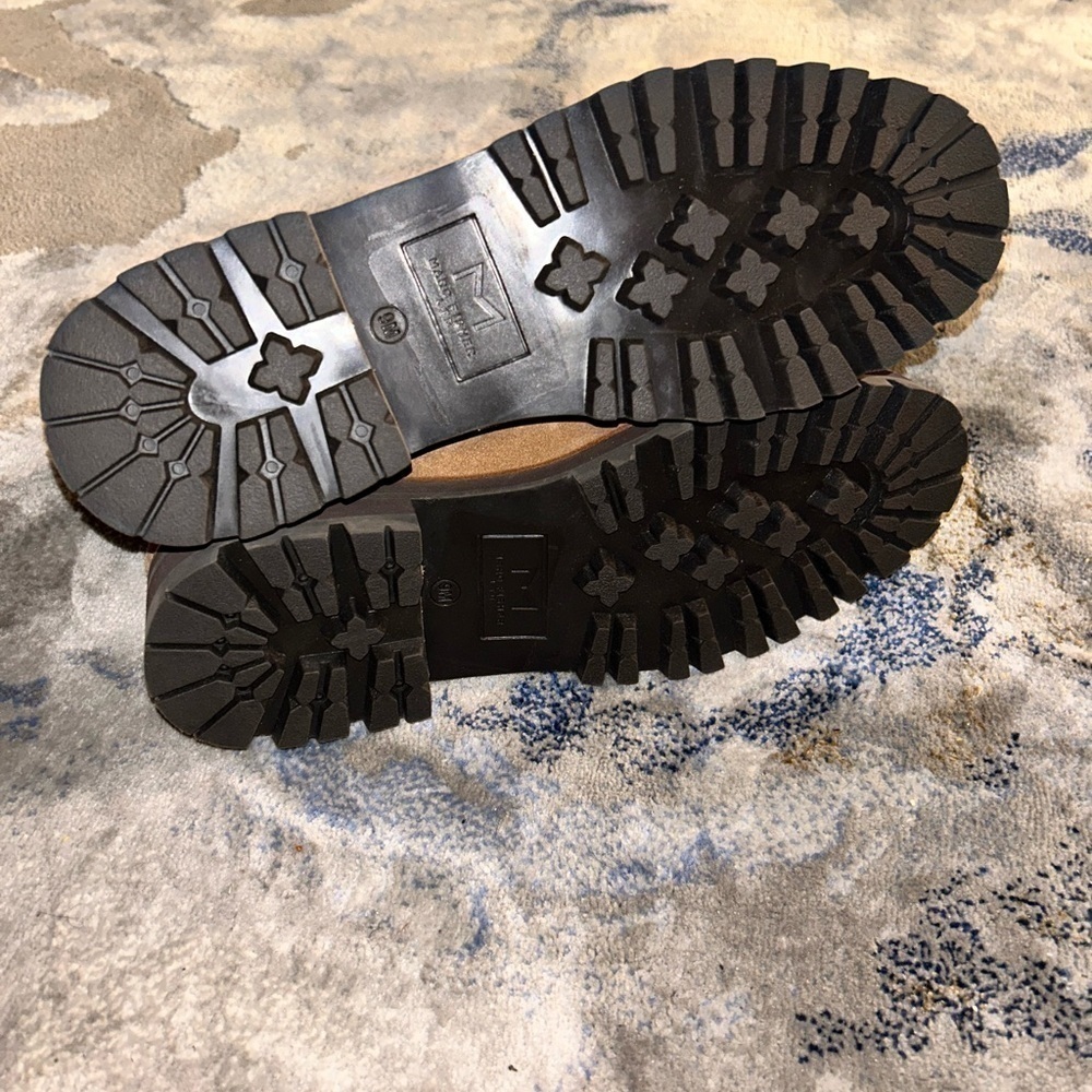 Women’s Marc Fisher Boots - Picture 5 of 5